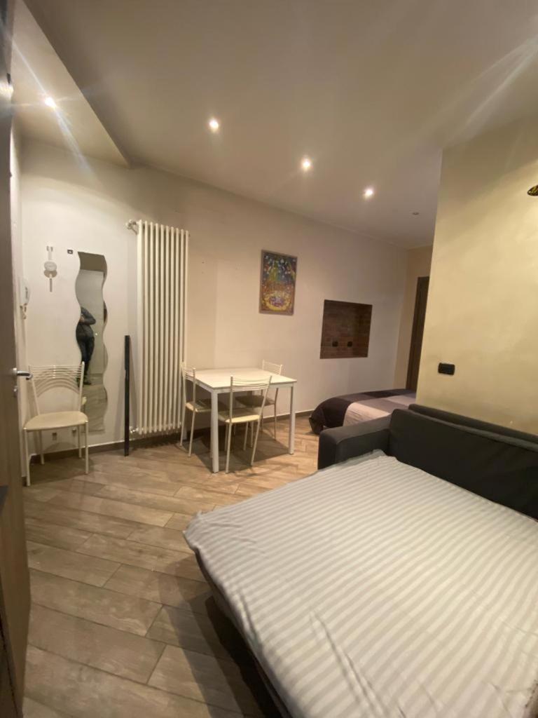 Mia Casa Appartement Monza Buitenkant foto